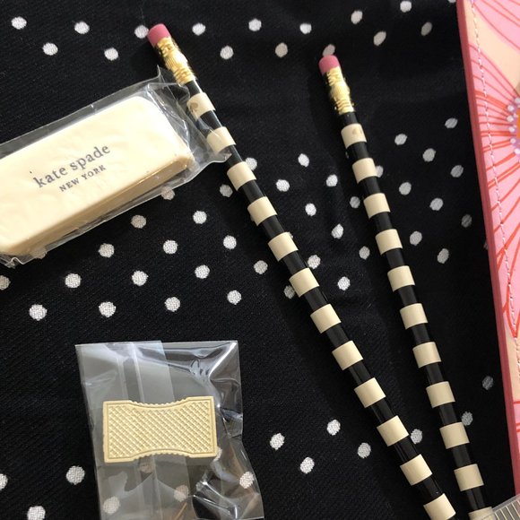 Falling Flower Pencil Pouch & Stationery 6-Piece Set. It is NEW. - Picture 7 of 15